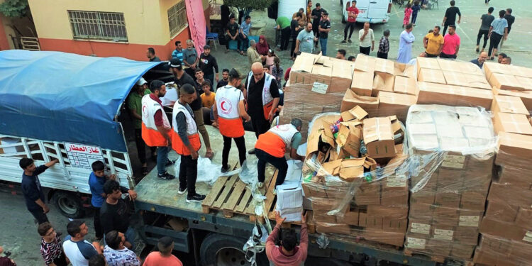 Filistin Kızılayı: Son 24 saatte 16 bin gıda kolisi dağıtıldı