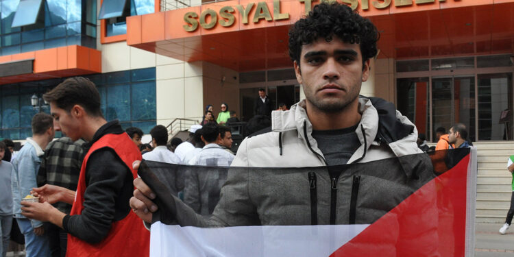 Filistinli Ali Hasan: Ailemden 21 kişi şehit oldu