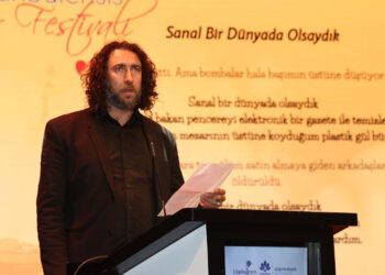 Filistinli şair: Dünyada adalet yokmuş gibi hissediyorum
