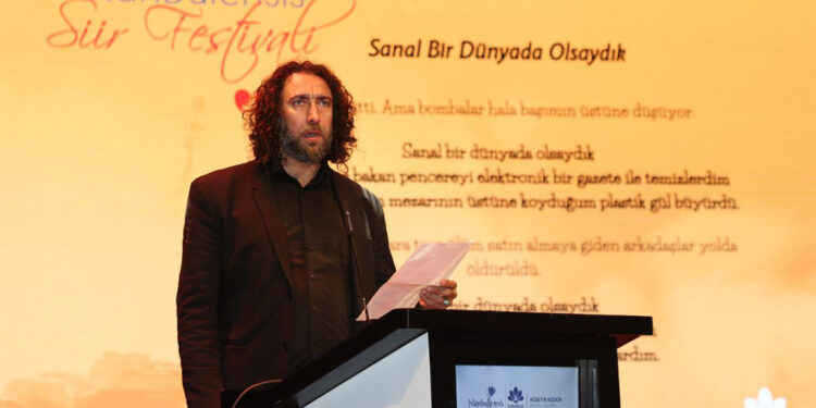 Filistinli şair: Dünyada adalet yokmuş gibi hissediyorum