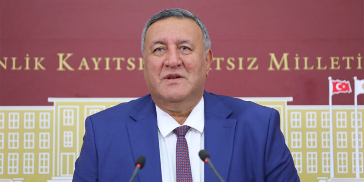 5 bin TL ayrımsız tüm emeklilere verilmelidir