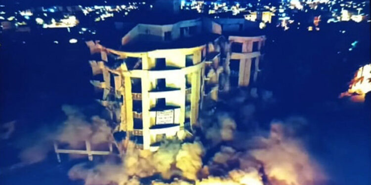 Gaziantep'te dinamitle patlatılan bina yıkılmadı