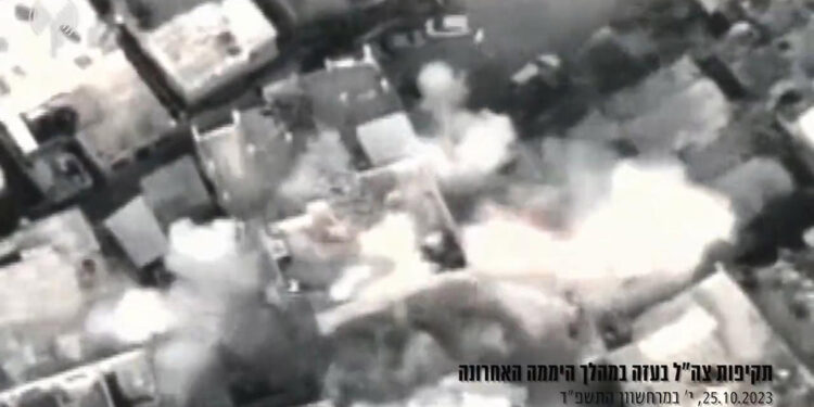 Gazze Şeridi’nde mühimmat depoları ve karargahlar vuruldu