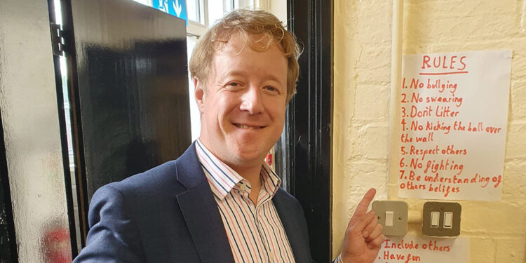 Gazze'de ateşkes çağrısı yapan İngiliz Milletvekili görevden alındı