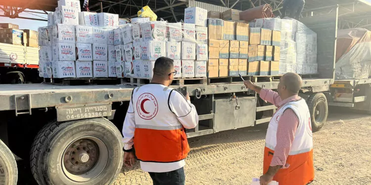 Gazze’ye 20 tir'lık insani yardım malzemesi