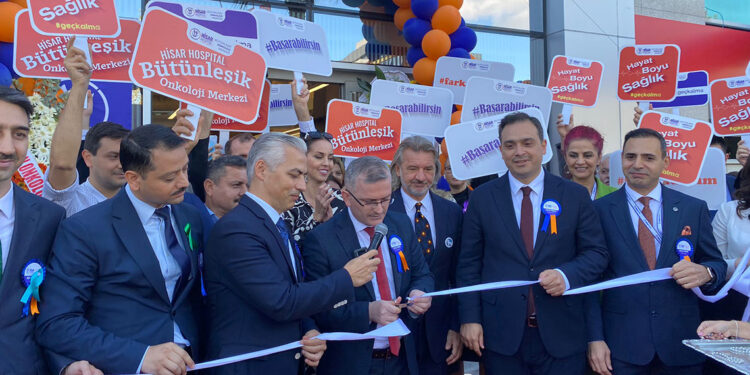 Hisar Hospital Bütünleşik Onkoloji Merkezi hizmete açıldı