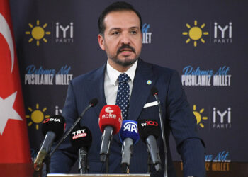 İYİ Partili Zorlu: Asgari ücretliye emekliye kulak tıkanıyor 