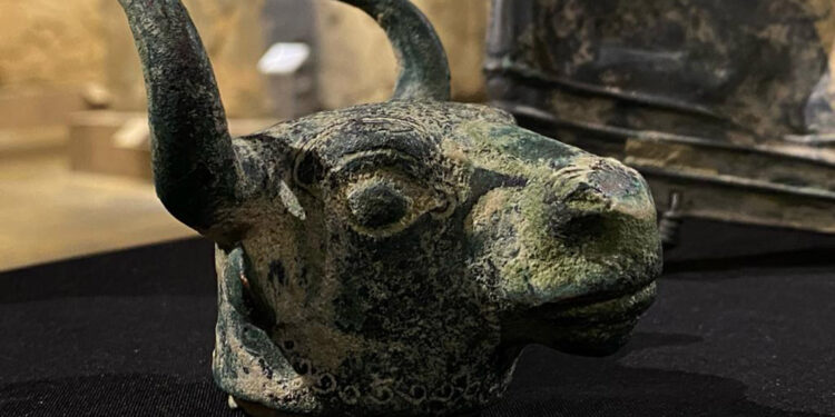 İade edilen 37 eser, Anadolu Medeniyetleri Müzesi'nde