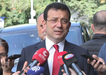 İmamoğlu: Divan Başkanlığı çok kutsal bir sorumluluk