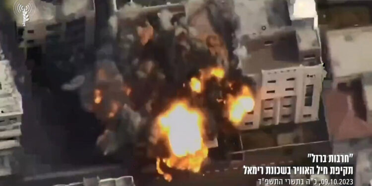 İsrail Hava Kuvvetleri, Gazze'ye 200'den fazla saldırı düzenledi