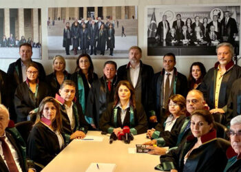 İstanbul Barosu'ndan 'Can Atalay tahliye edilmelidir' açıklaması