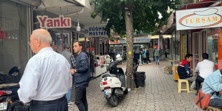 İzmir'de 4.2 büyüklüğünde deprem