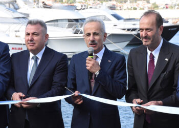 İzmir’i Türkiye yat turizminin başkentine dönüştüreceğiz