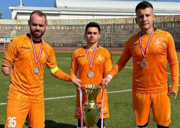 İzmir'in ampute futbol takımı Türkiye ikincisi oldu