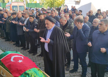 Kars Gazeteciler Cemiyeti Başkanı, toprağa verildi
