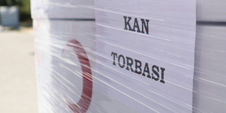 Kızılay’dan Gazze'ye kan torbası desteği