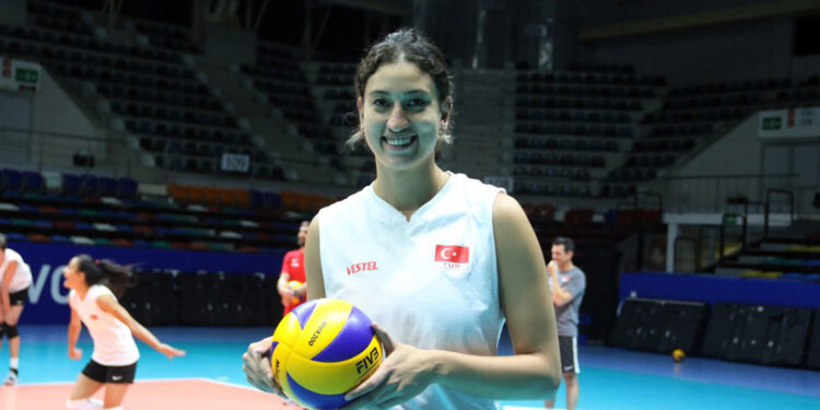 Kübra Akman: Yaza çok zorlu başladık ama güzel bitirdik