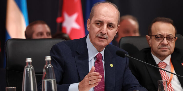 Kurtulmuş, Kırım Platformu Parlamenter Zirvesi'nde konuştu