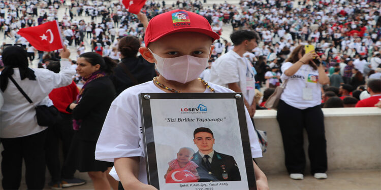 Lösemili çocukların şehit Yusuf Ataş'a vefası