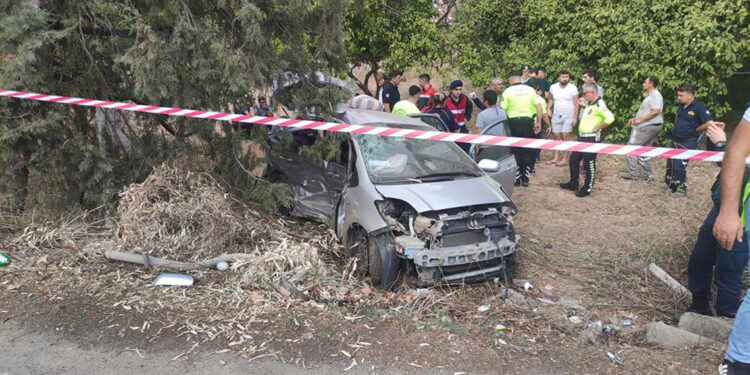 Muğla'da otomobil ile vip minibüs çarpıştı: 5 ölü, 1 yaralı