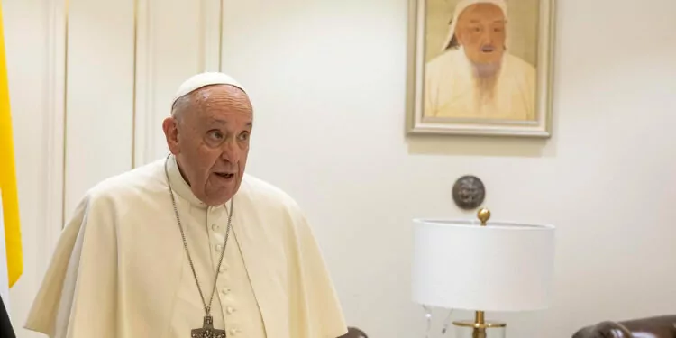 Papa, 27 ekim’i barış için oruç ve dua günü ilan etti