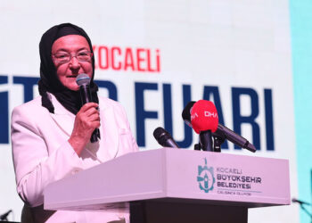 Prof. Dr. Ümit Meriç, kitap fuarında konuştu