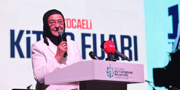 Prof. Dr. Ümit Meriç, kitap fuarında konuştu