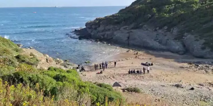 Riva'da denizde kaybolan 2 kişiden birinin cesedine ulaşıldı