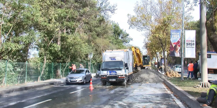 Sarıyer’de İSKİ'ye ait su borusu patladı