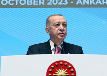 Sivil anayasa talebine kimsenin kulak tıkama lüksü yok