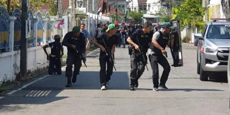 Tayland’da alışveriş merkezinde silahlı saldırı: 3 ölü, 3 yaralı