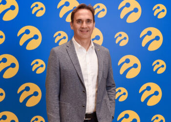 Turkcell, topladığı 32 ton tekno atıkla eğitime destek verdi