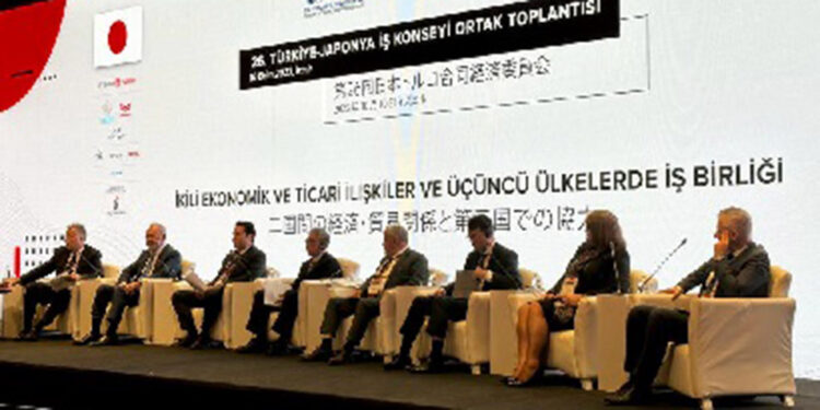 Türkiye-Japonya İş Konseyi Toplantısı İzmir'de yapıldı