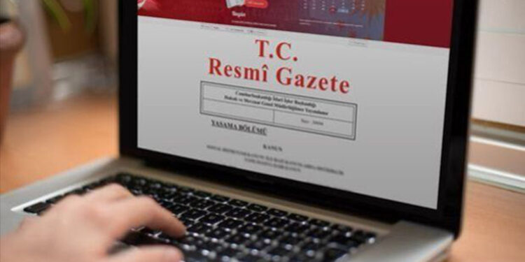 Üst düzey kamu yöneticisi atamaları Resmi Gazete'de