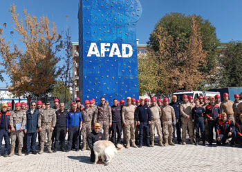 Van'da, polis ve jandarmanın katılımıyla deprem tatbikatı