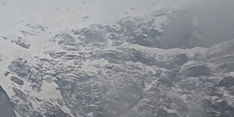 Van'ın yükseklerine kar yağdı