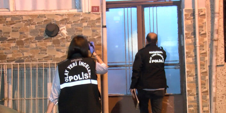 Yalnız yaşayan kadın boynu kırılmış halde ölü bulundu 