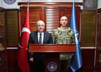 Yaşar Güler Kosova’da