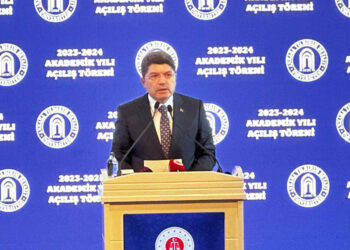 Yeni anayasayı üniversitelerimizin katkılarıyla yapacağız