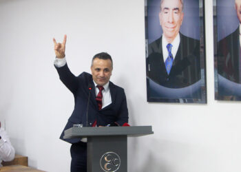 Zafer Partisi'nden istifa eden 87 kişi, MHP'ye katıldı