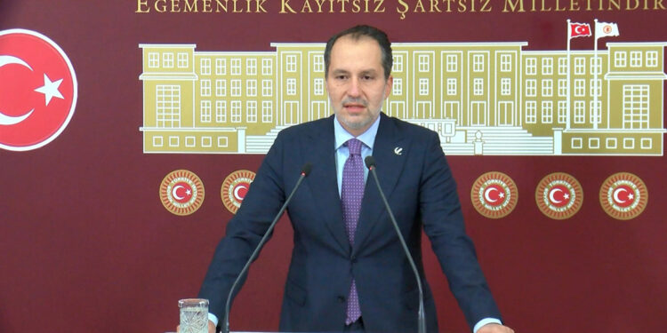 Zalimin karşısında durmak mecburiyetindeyiz