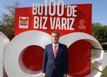Zeytinburnu’nda ‘Bu 100'de Biz Varız’ kampanyası başladı