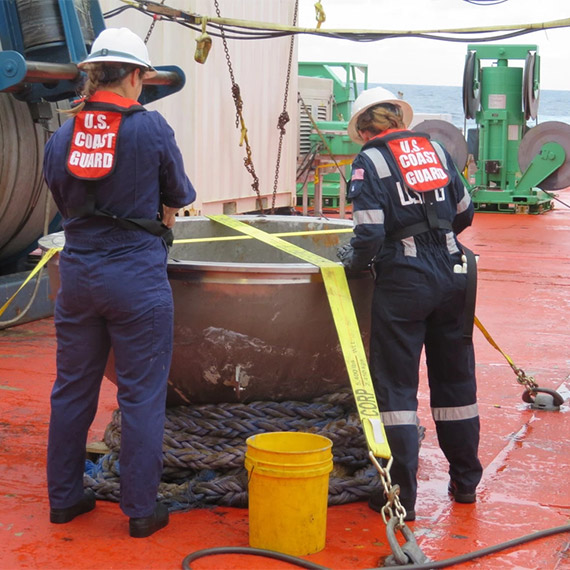 Titan adlı su altı aracının kalan enkazı da çıkartıldı