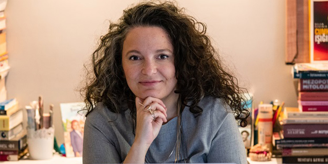 Açık Holding, Cumhuriyet'in 100'üncü yaşını, Atatürk'ün izinden giden öncü kadınların başarı hikâyelerini halkla buluşturan 'Cumhuriyet'in Öncü Kadınları Sergisi' ile kutluyor.