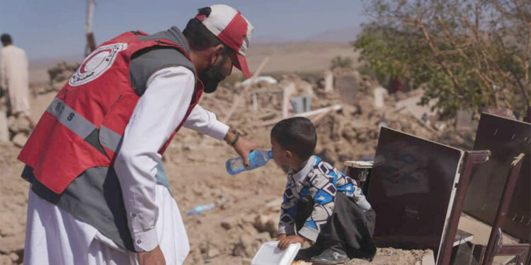 Afganistan'daki depremde hayatını kaybedenlerin sayısı 2 bin 500’e yükseldi