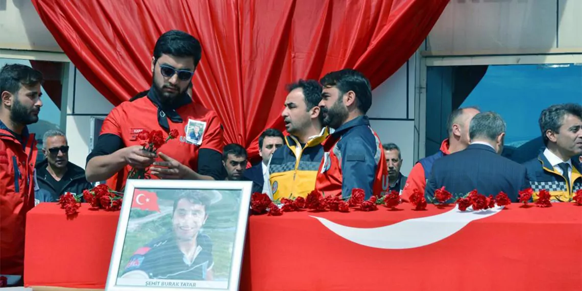 Afrin'de şehit olan umke görevlisi burak tatar (23) anısına futbol turnuvası düzenlendi.