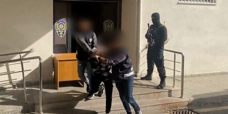 Ankara merkezli 4 ilde DEAŞ operasyonu