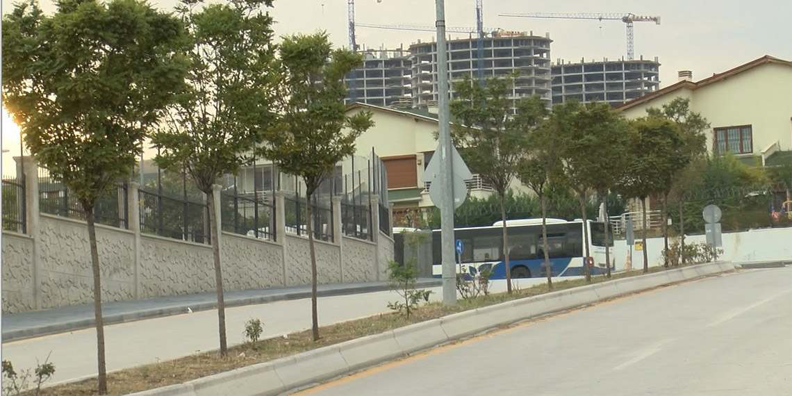 EGO otobüsünün, kız öğrencinin ayağını ezdi iddiası