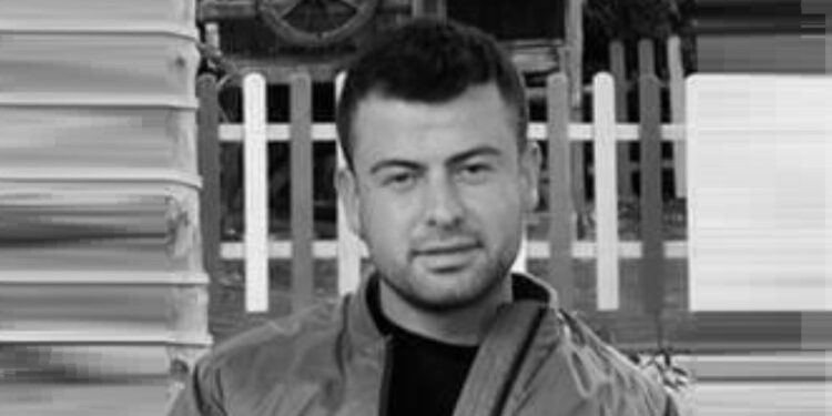 Askeri araç tarlaya devrildi; 1 şehit