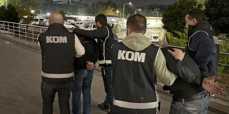 Ayhan Bora Kaplan soruşturmasında 2 tutuklama